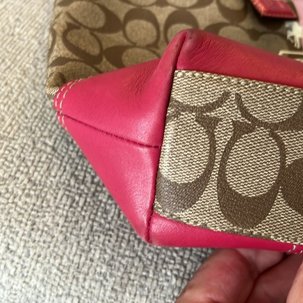 Coach Signature Coated Canvas Tote Bag - Picture 4 of 8